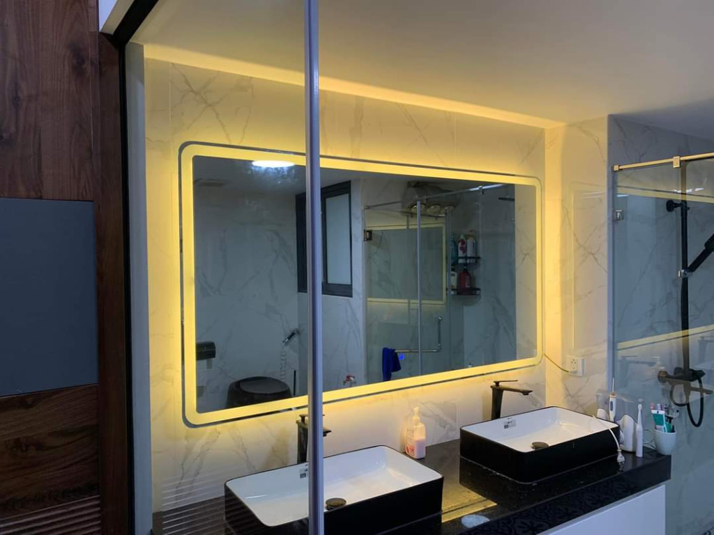 Gương phòng tắm thông minh phù hợp với nội thất